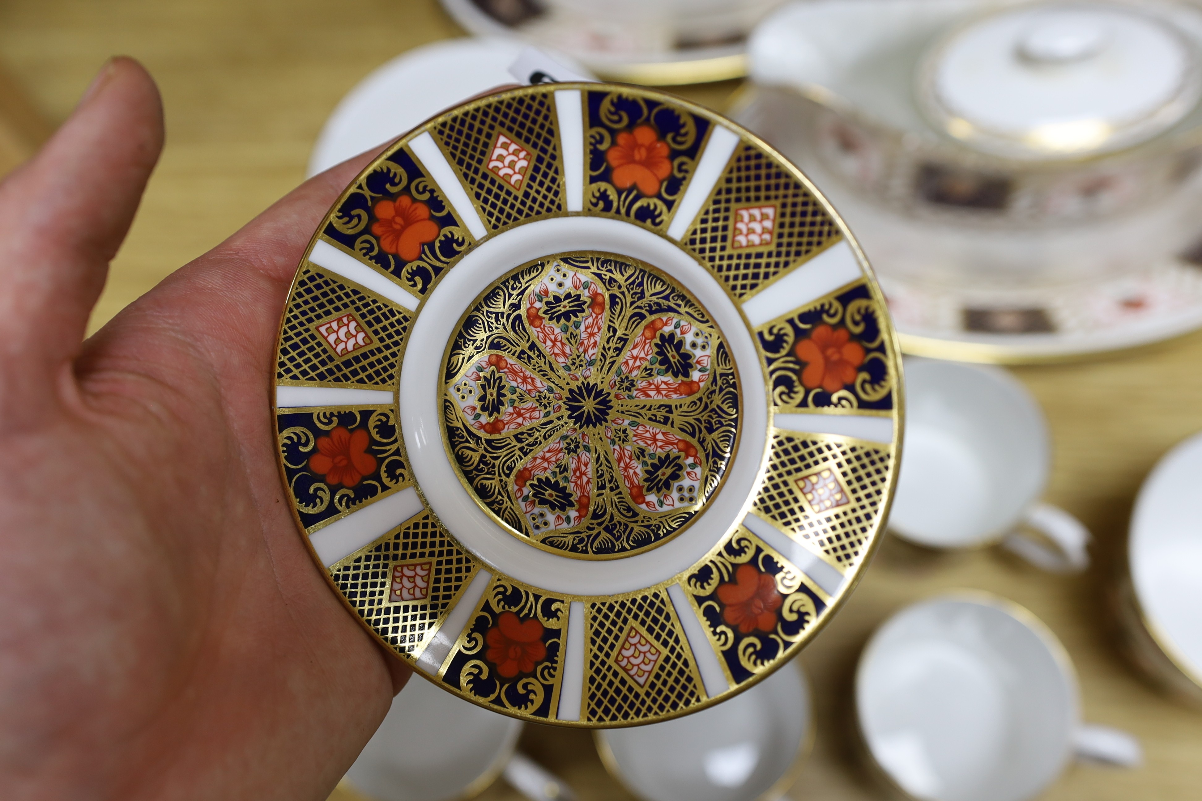 A Royal Crown Derby Imari pattern 1128 dinner and coffee service